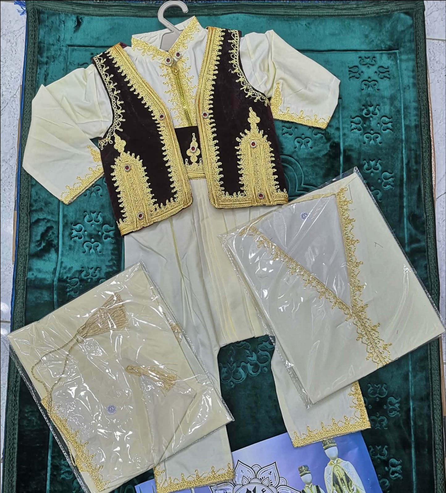 طاقم الختان